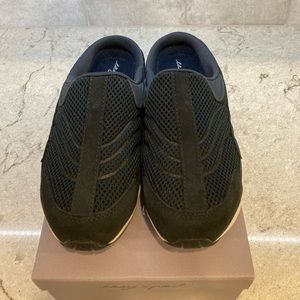 Easy Spirit Traveltime 7W, NIB